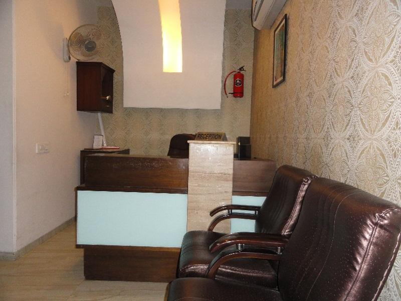 Hôtel Silver Sands à Chandīgarh Extérieur photo